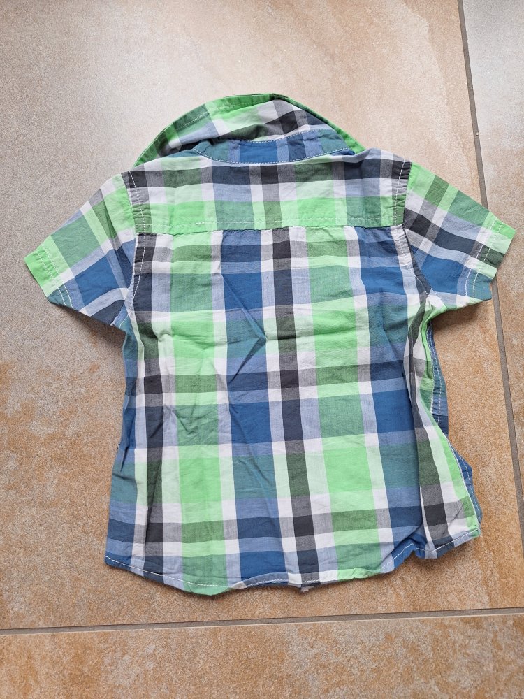 grün-blau kariertes Kurzarmhemd, Gr. 86