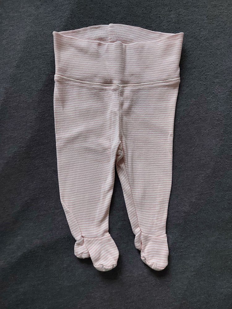 rosa-weiß gestreifte Babyhose mit breitem Bund und Füßchen, Gr. 62