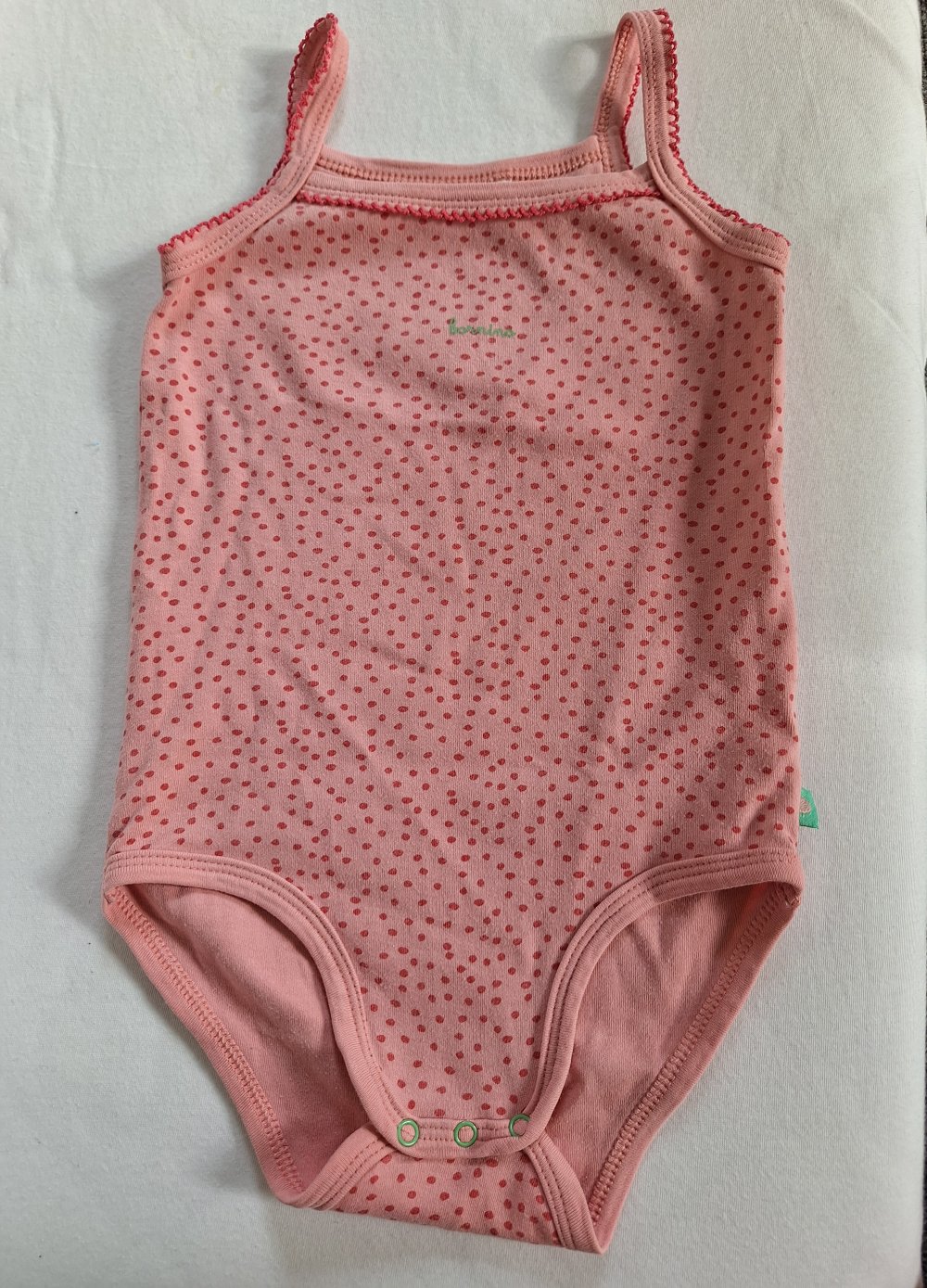 roter Punktebody mit Spaghettiträgern Gr. 98/104