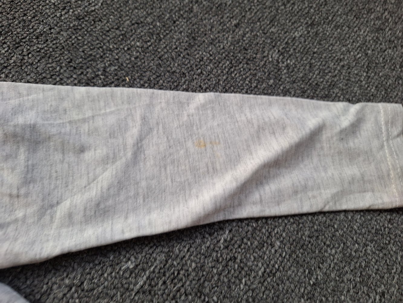 grauer Langarmpullover Gr. 92 