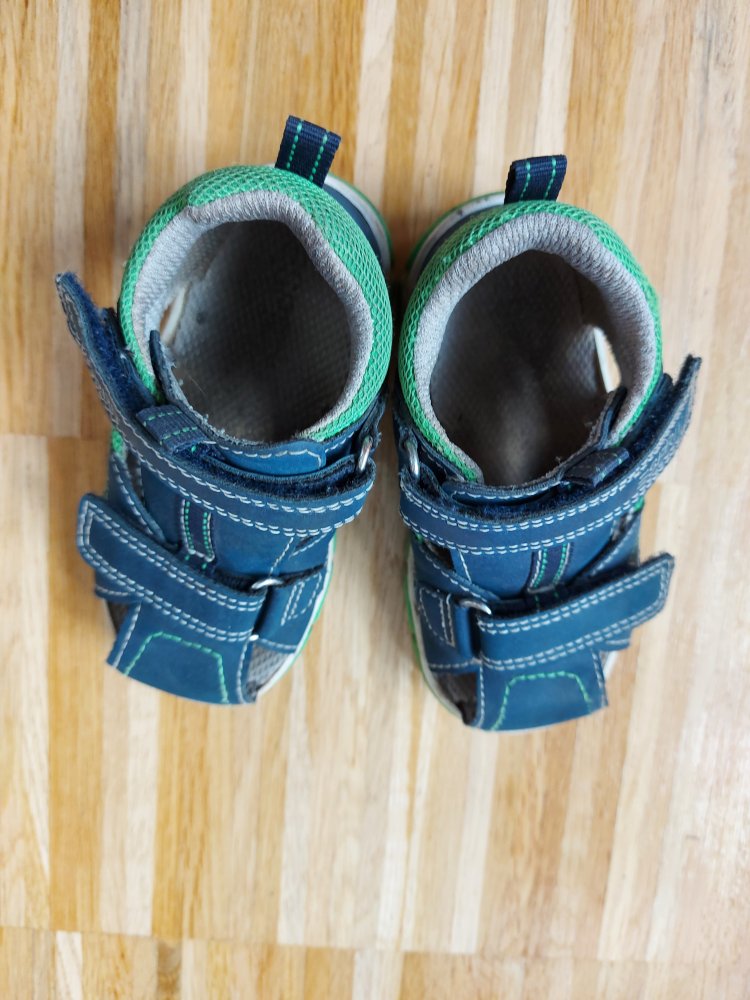 superschöne blaue Esprit-Kindersandalen Gr. 20