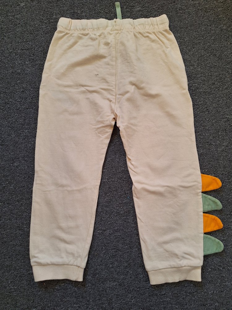 Bequeme Dino-Jogginghose, Gr. 98