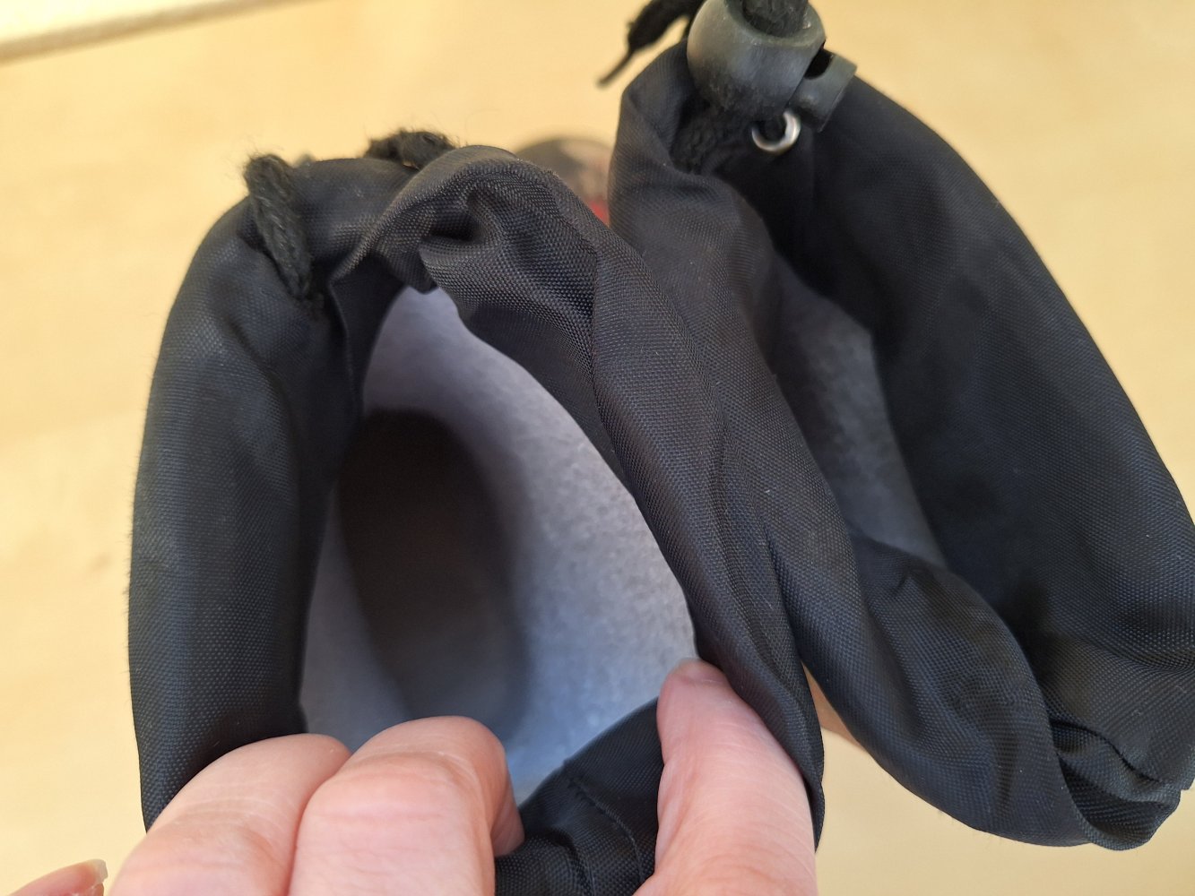 Gefütterte Gummistiefel mit Dinos, Gr. 25