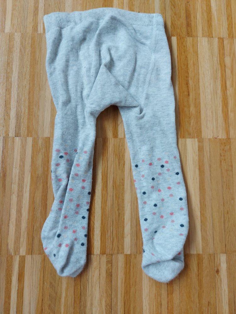 Hellgraue Babystrumpfhose (greige) mit Punkten Gr. 62/68
