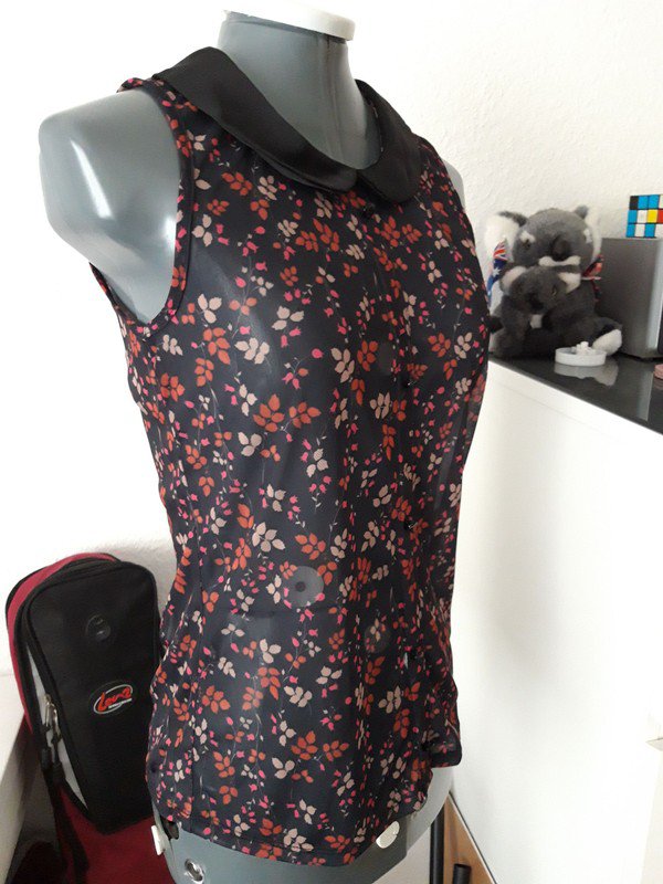 Schönes transparentes Sommer Top von Atmosphere 