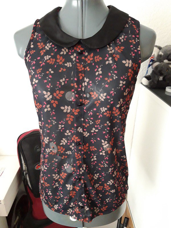 Schönes transparentes Sommer Top von Atmosphere 