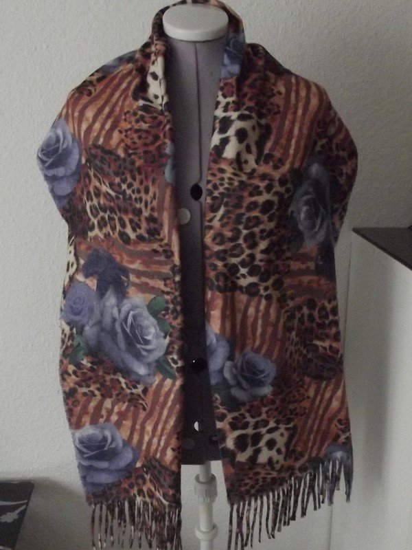 Sehr schöner Schal Wie Neu!