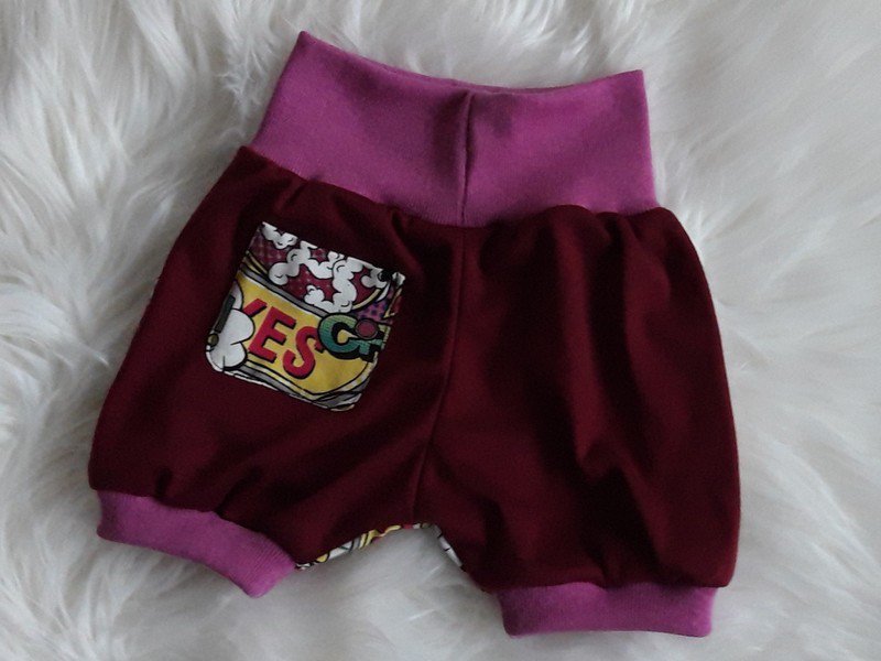 Sehr schöne kurze Pumphose