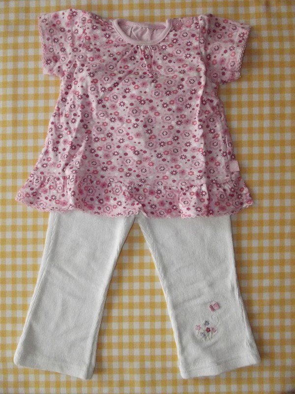 Sehr schöne Feincordhose & Shirt