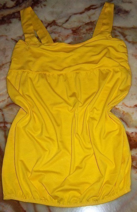 Sehr süßes gelbes Top