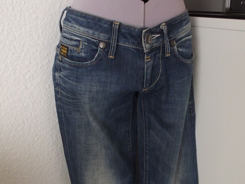Sehr schöne Jeans von G- Star Raw Wie Neu  Size 27 Length 32