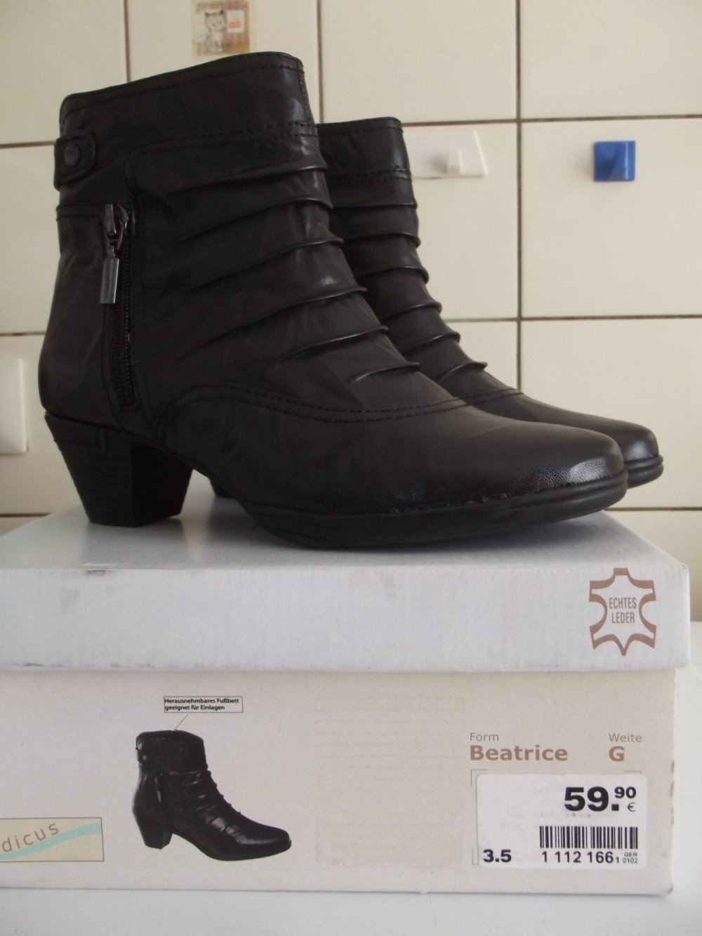 Sehr schöne neue Leder Stiefelletten von medicus