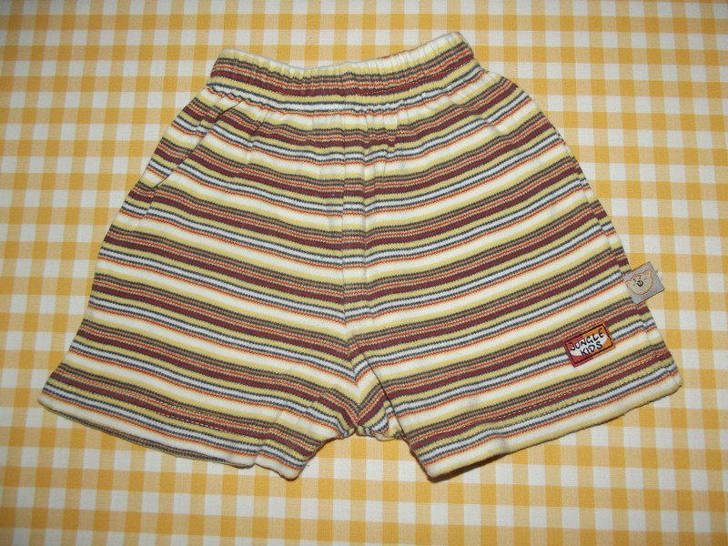 Sehr süße kurze Hose