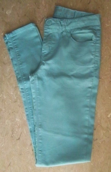 Sehr schöne zart grüne Jeans Gr.32
