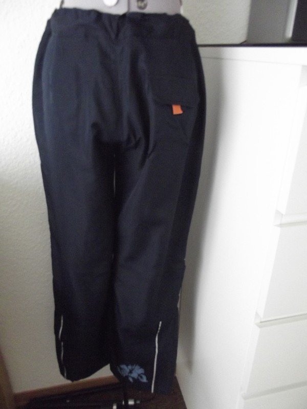 Sehr schöne Sporthose
