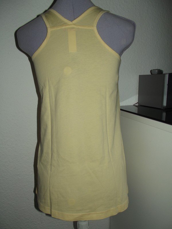 Sehr schönes ärmelloses Shirt von edc