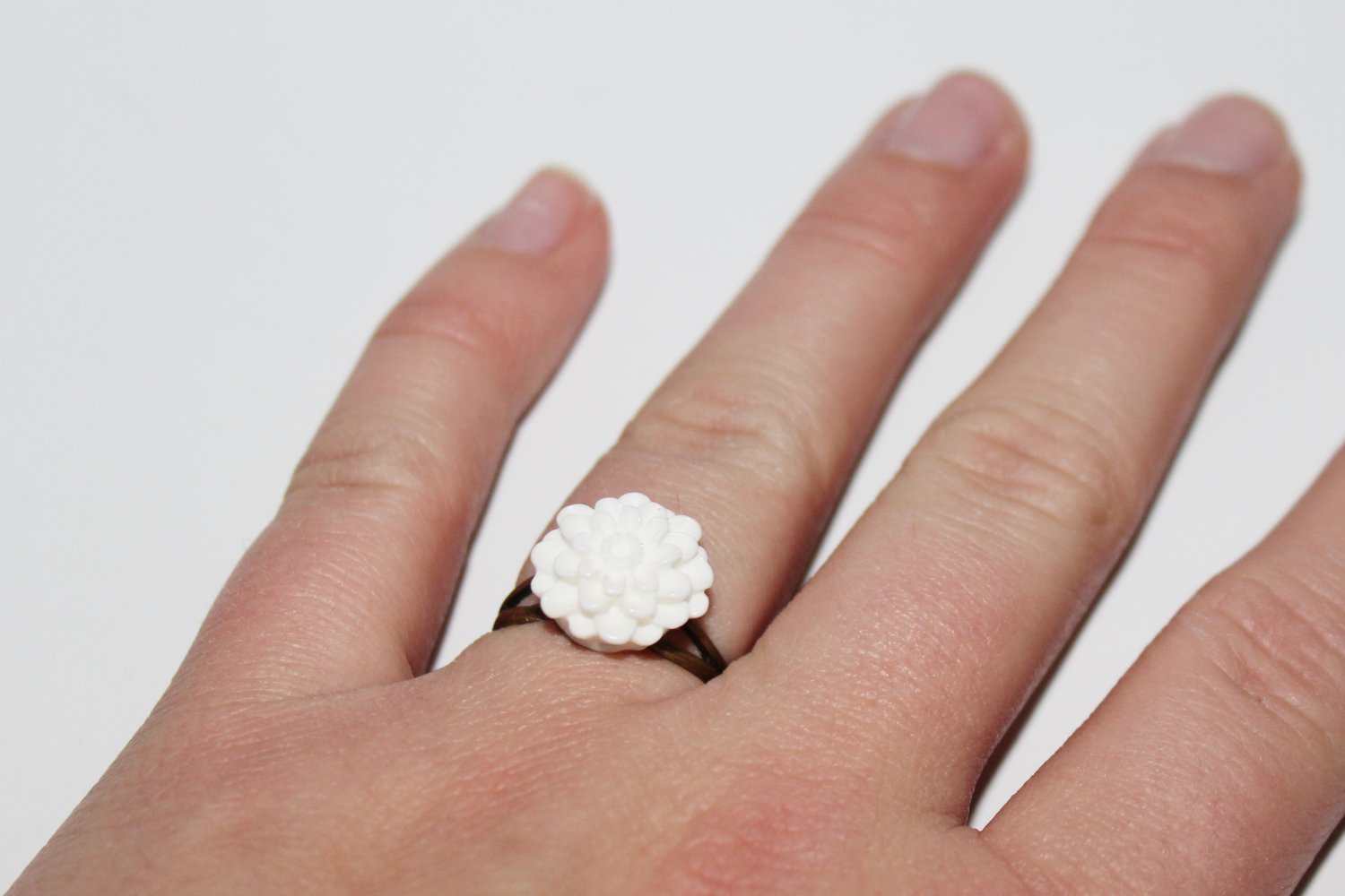 Vintage Ring Bronze Blume Blüte Weiß