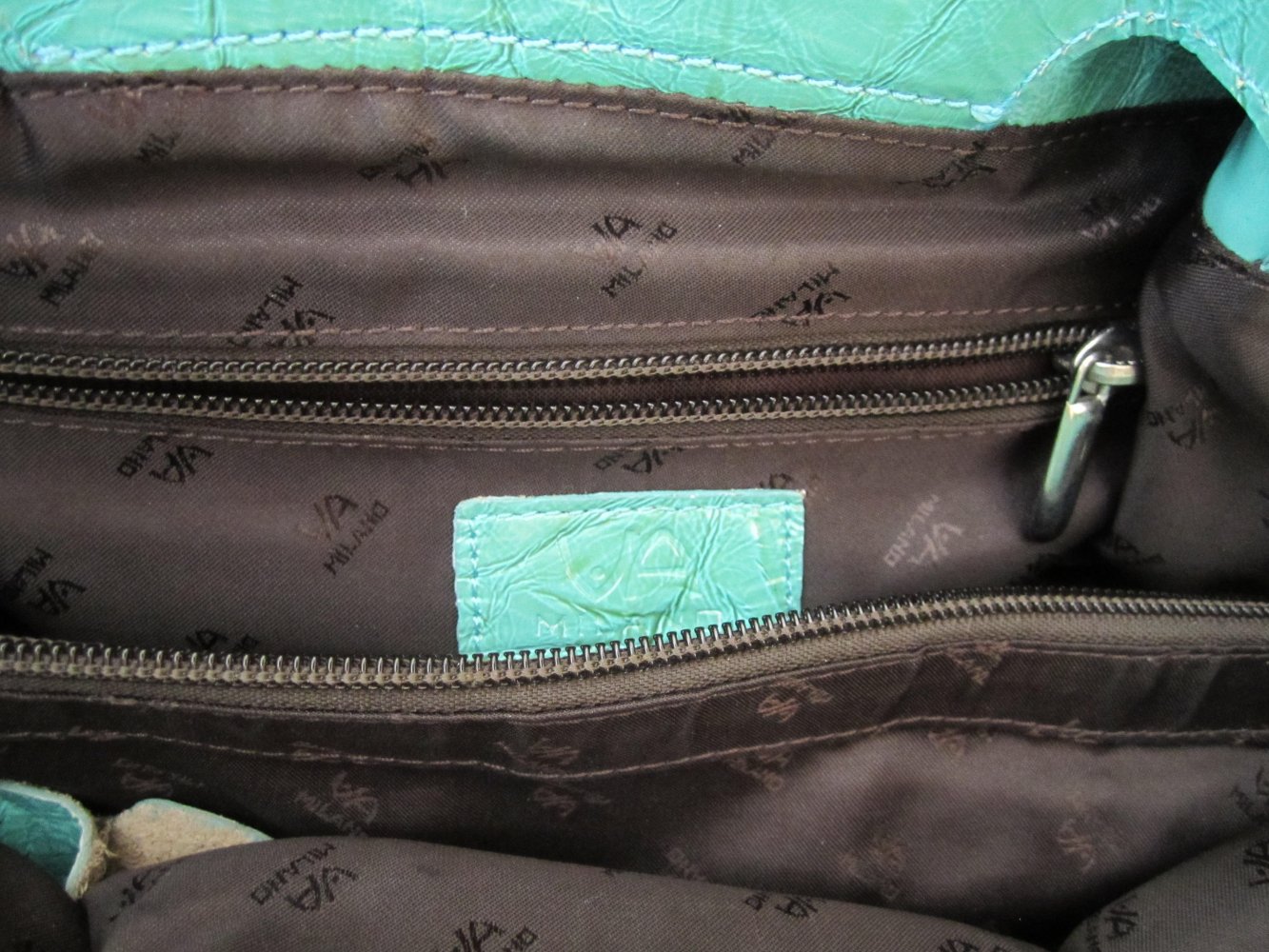 Via Milano Tasche Handtasche mint Lackleder Crashlook