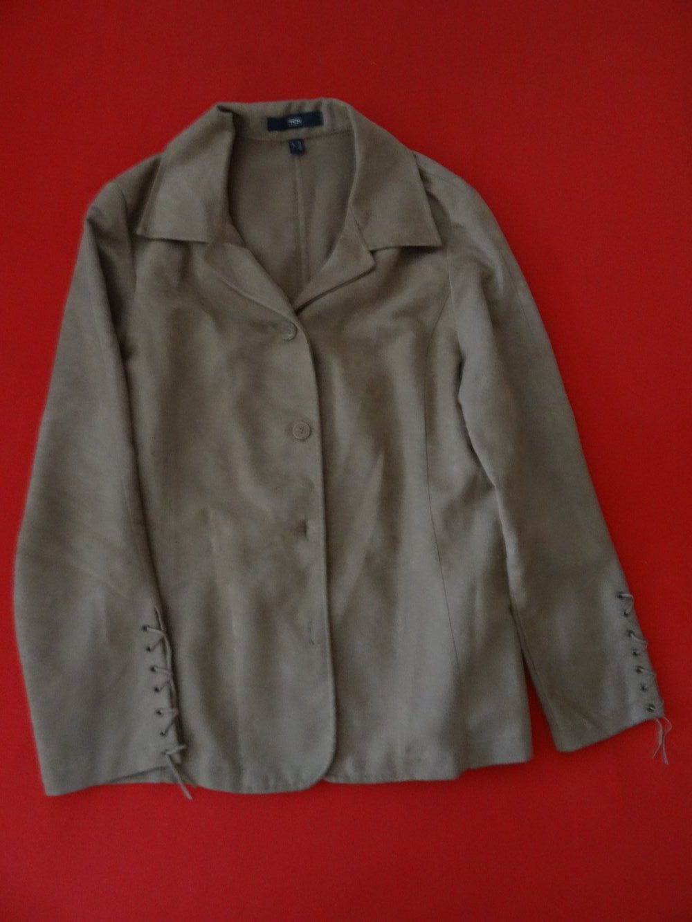 TCM Hosenanzug Wildlederoptik Hose und Jacke / Bluse Oberteil beige mit Schnürung Gr. 38