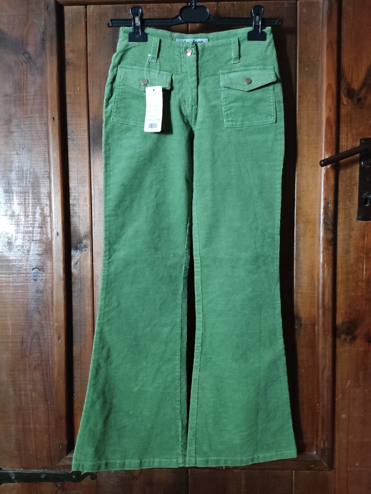 Cordhose Feincord Gr.32/34 Grün NEU mit Etikett