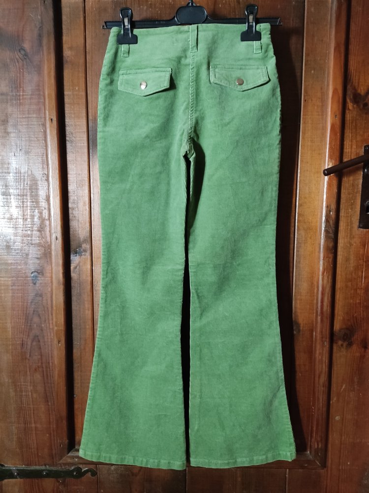 Cordhose Feincord Gr.32/34 Grün NEU mit Etikett