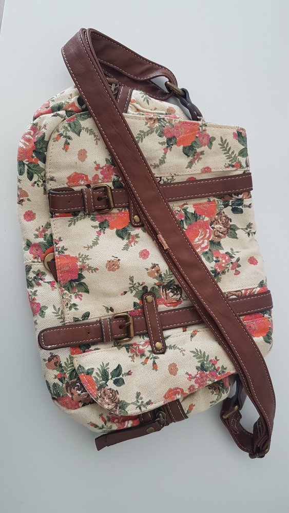 Handtasche mit Blumen