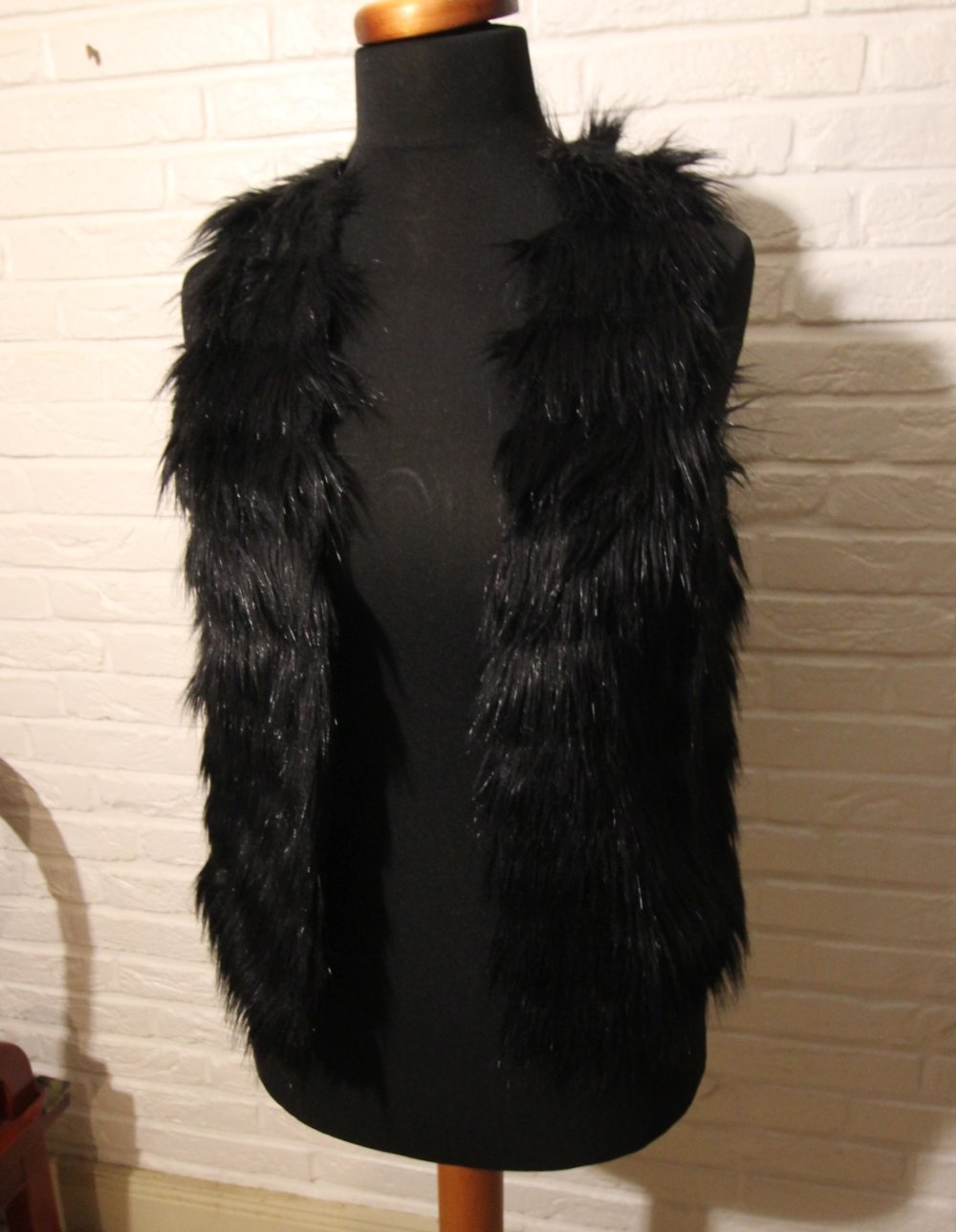 Unreal Fur Weste Kunstfell Kunstpelz Herbst Winter Designer 