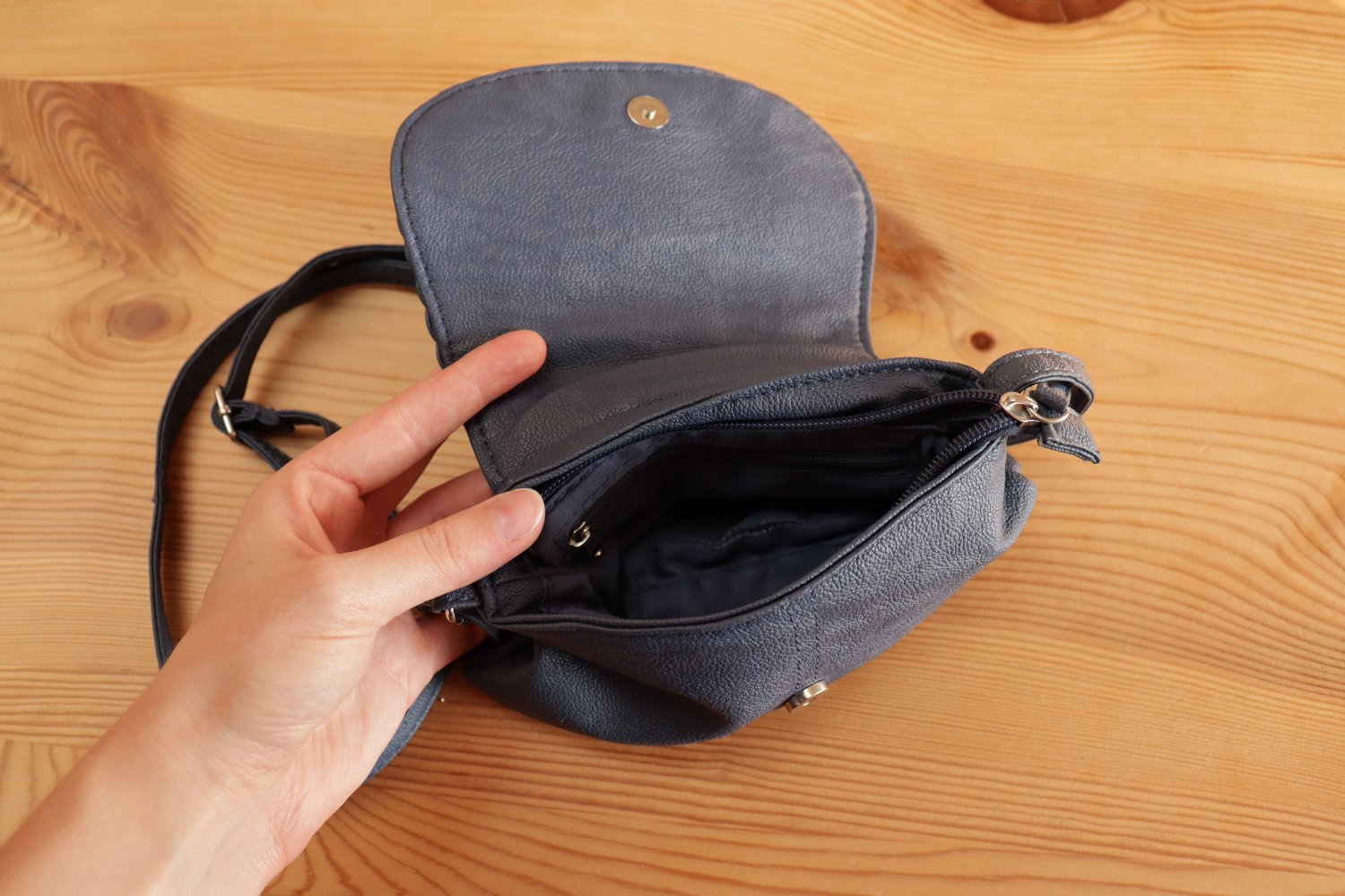 Kleine Kunstleder Handtasche