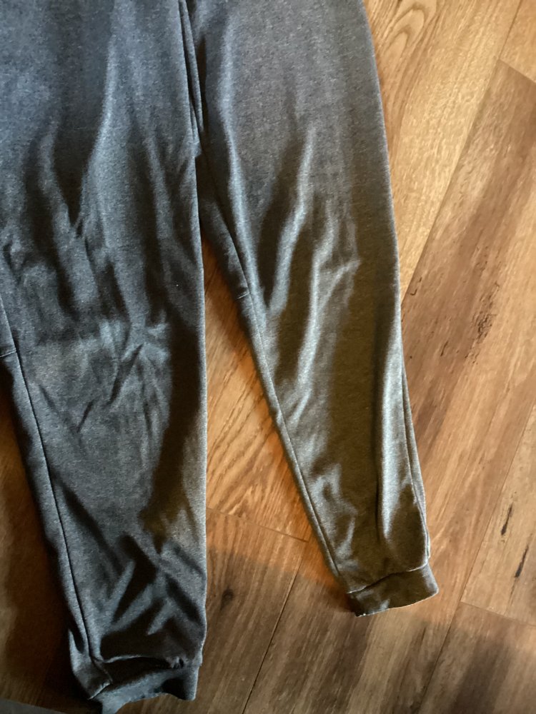 Schöne leichte Jogginghose gr.146/152