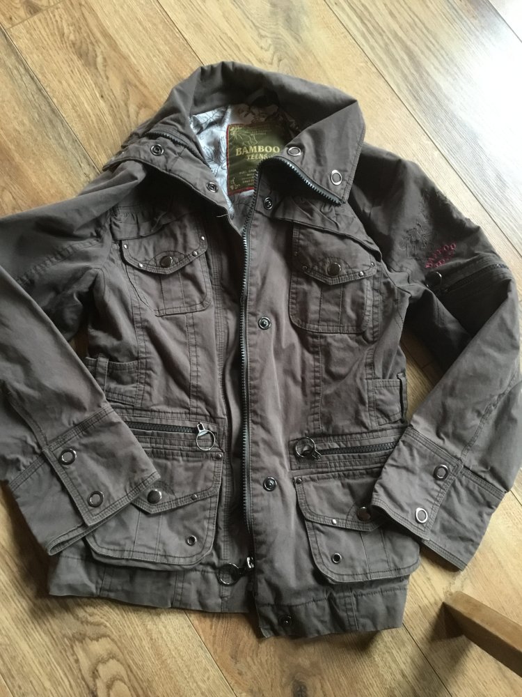 Schöne Jacke gr.152 von Bamboo teens