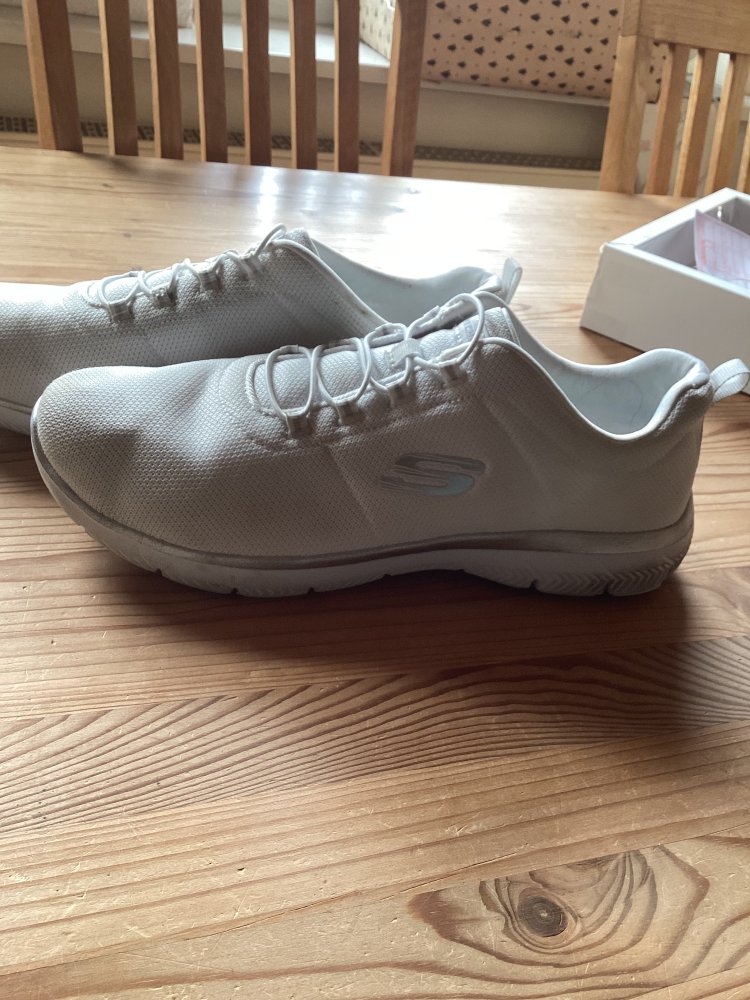 Sportschuhe n für Damen gr.41