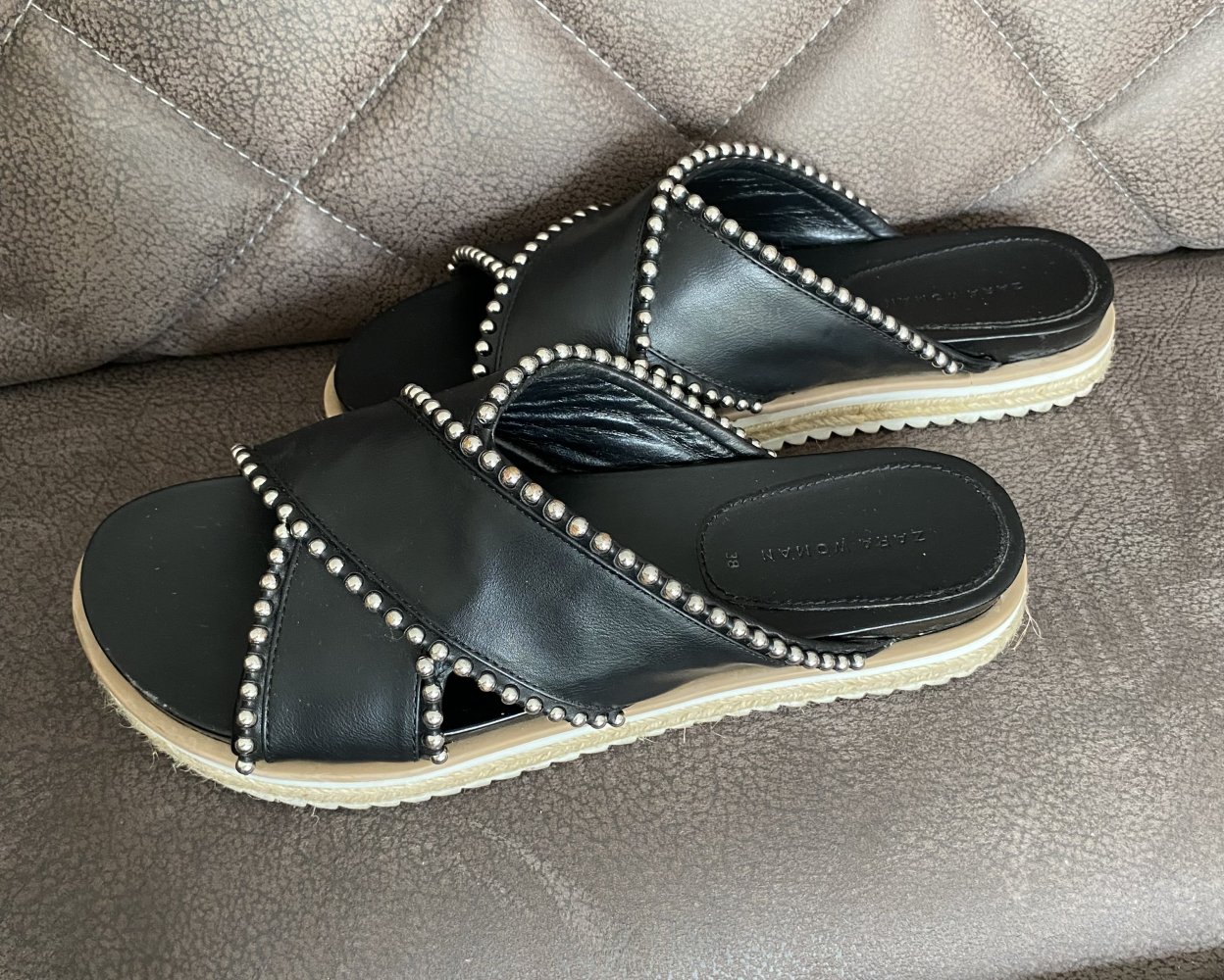 Zara Woman, Pantolette, schwarz, Perlenverzierung, Gr. 38