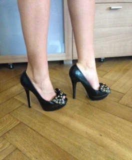Kleiderkorb.ch :: Shoutbox ZARA party HEELS SOMMER Gr.39 STRASSNEU BROSCHE nude SATIN